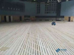 一般籃球運(yùn)動(dòng)木地板施工方案
