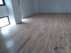 松木籃球場地木地板怎么保養