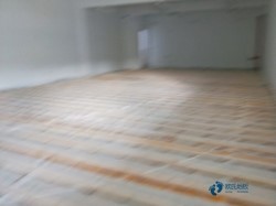 柞木運動場地木地板怎么保養