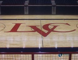 尋求運動體育木地板安裝公司