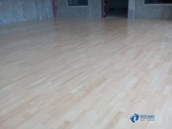 懸浮體育籃球木地板施工工藝