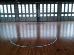 銷售體育場地板安裝公司