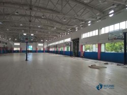 懸浮運(yùn)動(dòng)場(chǎng)館地板施工隊(duì)