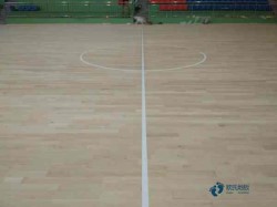 單龍骨運動體育木地板保養方法