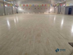 松木舞臺場木地板施工團隊