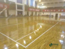 籃球體育地板哪個牌子較好